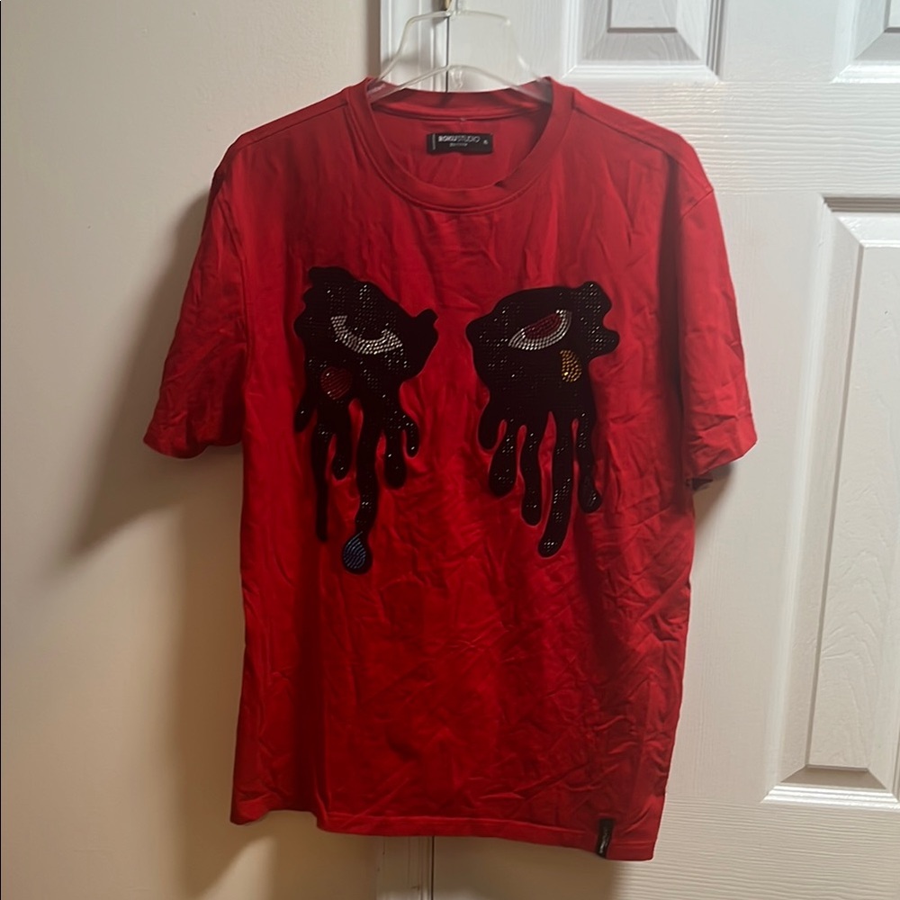Studio Red Short Sleeve Tee with Bold Graphic